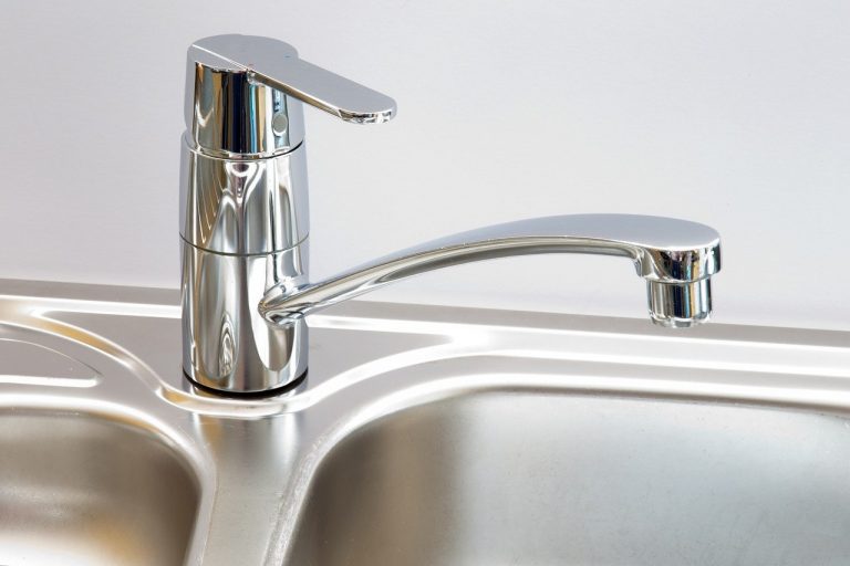 Fantastic Ways To Clean & Disinfect Your Sink
