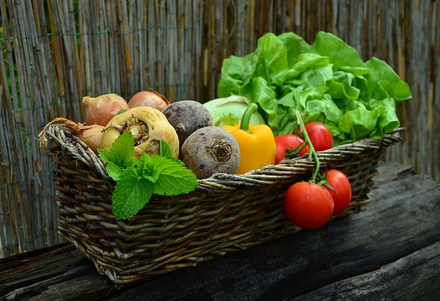 Savor the Simple Joy of Seasonal Eating from Your Garden